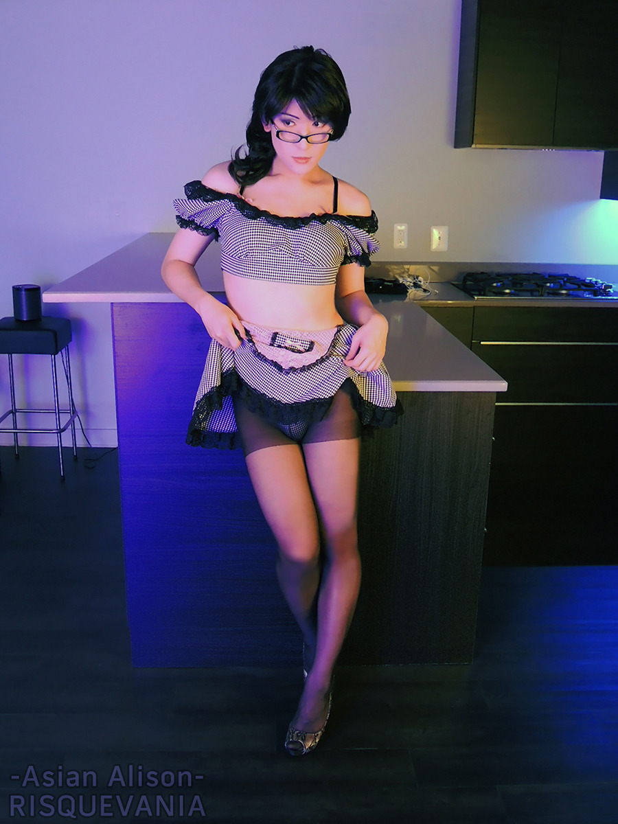 New dressing up time~ Sexy housewife, guess what&rsquo;s for dinner? Sausage