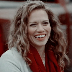 Bethany Joy Lenz  Tumblr_pxdq300tv11y6t9qto8_250