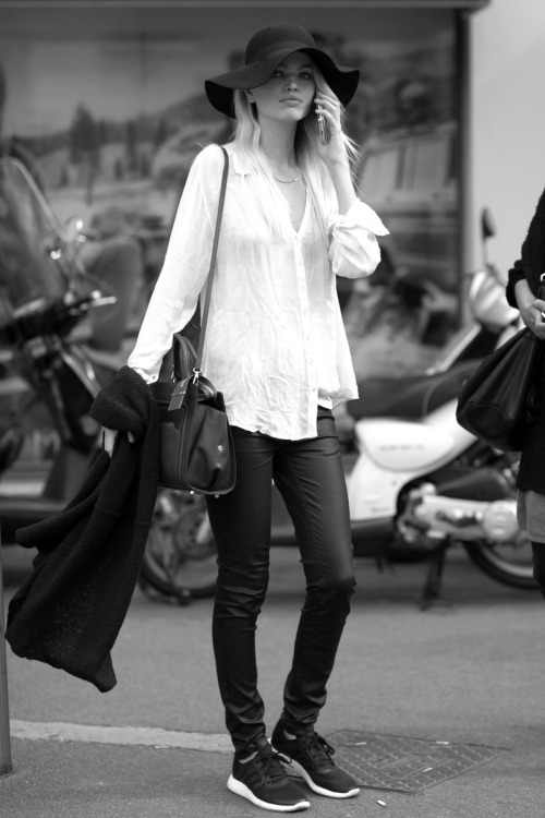 senyahearts:  Models Off Duty: Daphne Groeneveld - Street Style, MFW Spring 2015.  