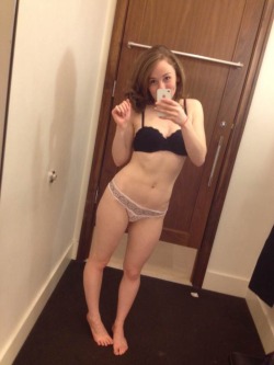 gonewildr:  A [f]ew quick photos from the