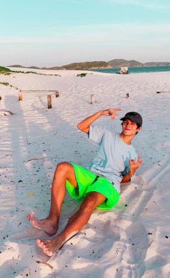nonblogsense: urprettygay:   Joao Pedro Mota “Entre outros”   beach boy 