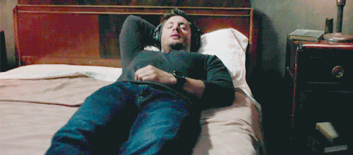 flydestiel:  dean and cas in their beds  (✿◠‿◠)  