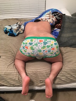 roughrawbear15:  BF showing off the goods!
