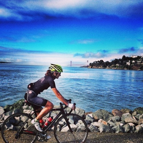 castellicycling: @lauraomeara always has such awesome photos. Wearing @beardevteam trust kit.