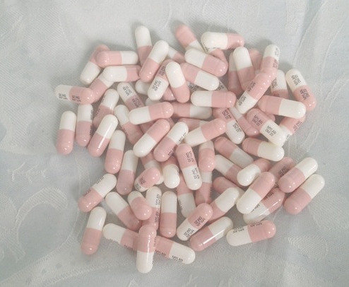 voldemortishype:  Pills and potions sur We Heart It. 