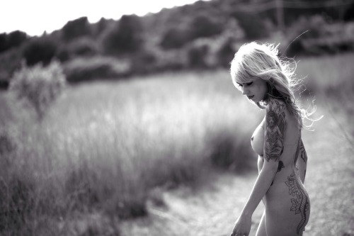 vampiirella:  Amazing pictures with @danigrphotography