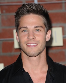 naughtytreat: Dean Geyer ** Actor ** Nude Leaks! (Part 2)  Follow http://naughtytreat.tumblr.com to see more of the hottest nude guys on tumblr!