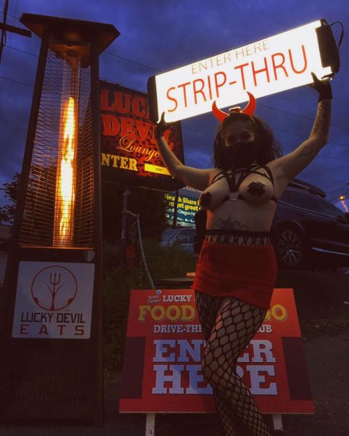 STRIP-THRU〜‍♀️Lucky Devil Eats’ Instagramより Business Insider visits Lucky Devil