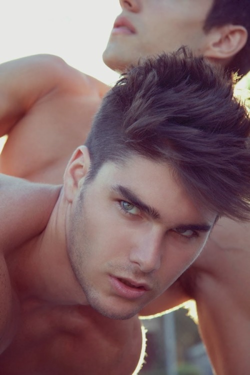 xoxomoana:  xoxomoana.tumblr.com 