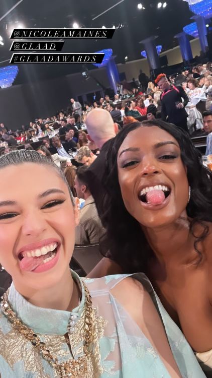  Javicia Leslie shares a photo with Nicole Maines at the 33rd Annual GLAAD Media Awards 