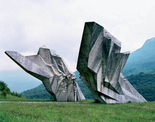 jedavu:Abandoned Soviet Monuments