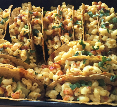 veganfoody: Mac and Cheese Tacos