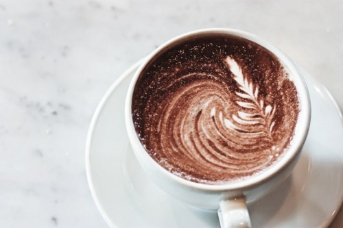 ataqila:Pretty hot chocolate by Jacqueline Jaszka on Flickr.