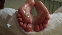 beautiful-womens-feet:Beautiful Womens Feet
