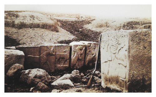 Marching Hittite figures from Zincirli Höyük, Central Anatolia.Source: John Henry Haynes: 