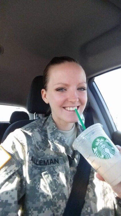 exposed-military-women: Hot ARMY chick