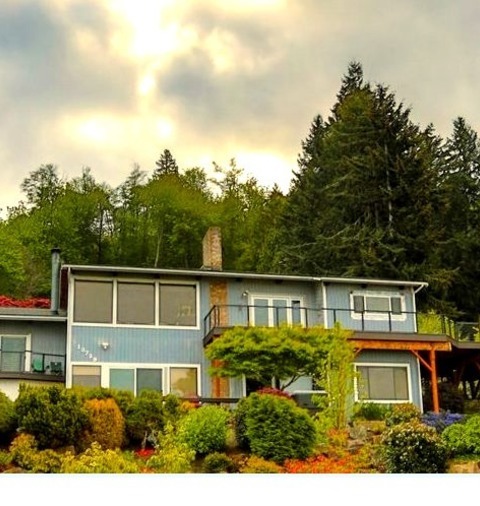 Seattle Beach Style DeckLarge Side Yard Deck Image In The Beach Style