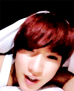 ssonnaeun-deactivated20160311:  video call with jinyoung right before sleeping - d-8 until jinyoung’s birthday ♫ 
