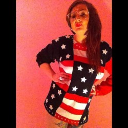 Knocking me out with those American thighs #american #thrift #uglysweater #pinup #vintage #vintagefinds