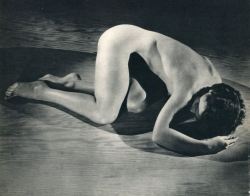 realityayslum:  George Platt Lynes, Nude study (#62), c1930s [x]vsKarel Teige,  Collage# 145 , 1940 
