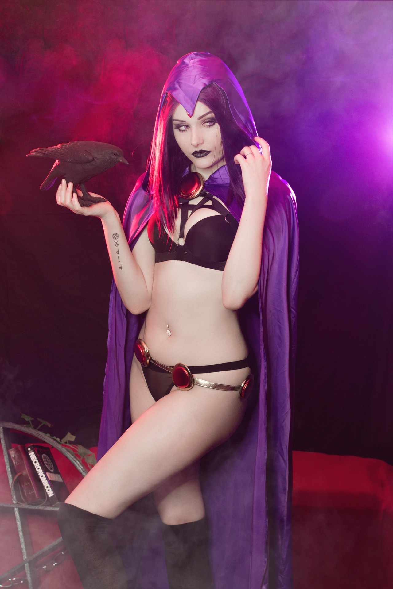 babe-do-cosplay:  [Self] Raven boudoir by Ri Care