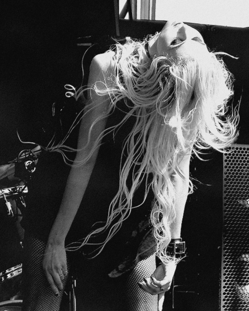 viviolence.tumblr.com/post/38063712726/