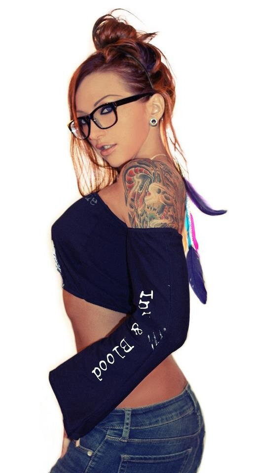 Tattoo'd ladies&metal
