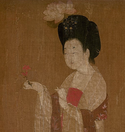 siumerghe:This painting called Ladies with Flower Pins 簪花仕女图 traditionally attributed tothe famous T