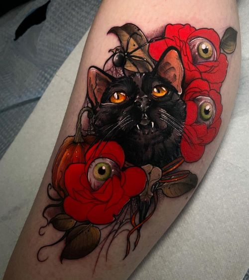 ig: shaemotztattoos cat;eye;flower;neotrad