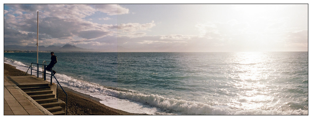 On the edge by Christos Theofilogiannakos KMZ Horizont
Expired Fuji Superia 100
Tetenal C-41 kit https://flic.kr/p/2h67Gri