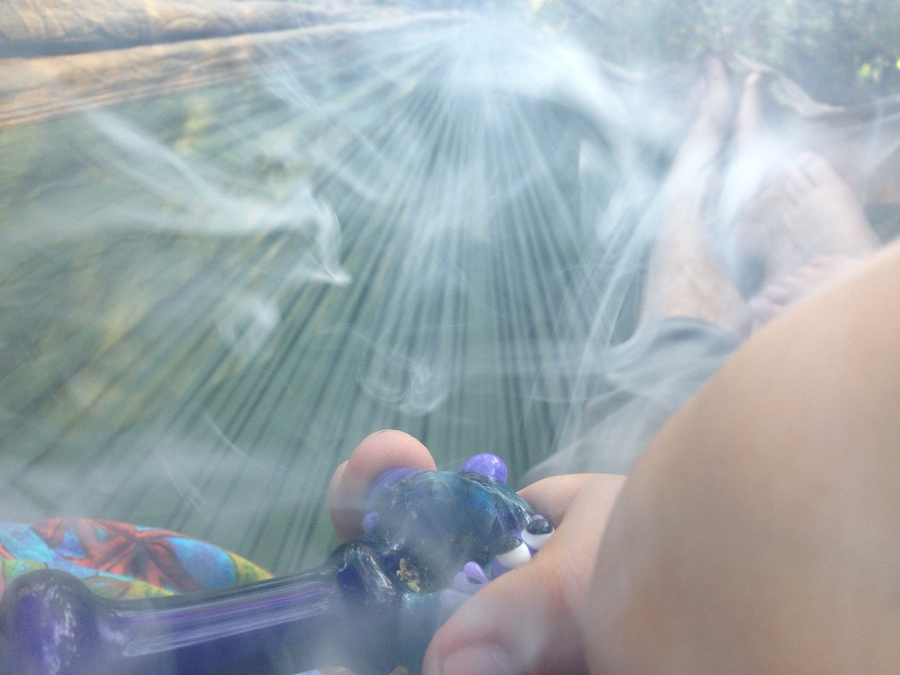 frog-slayer:  Hot boxing the Forrest in my babes hammock with my new piece 