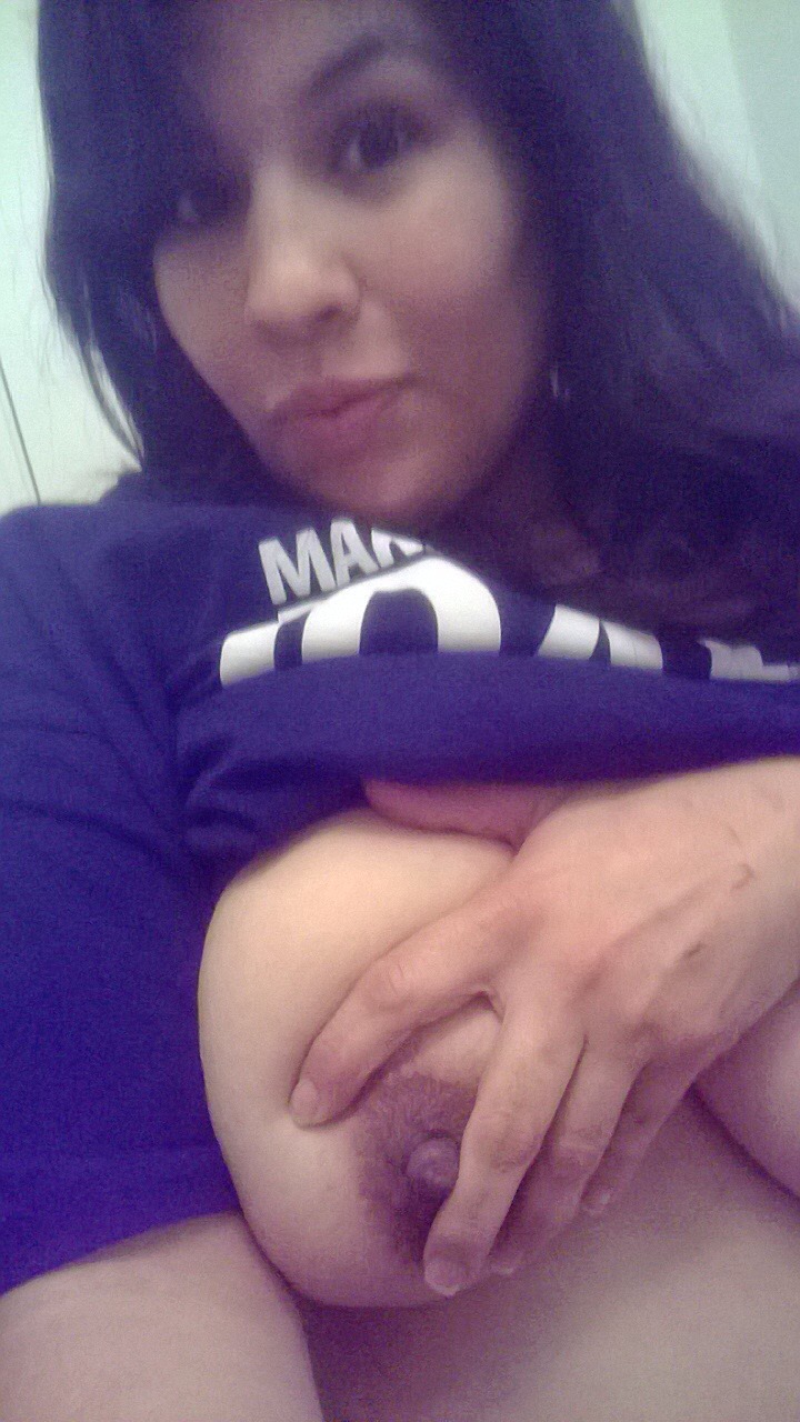 rtupnu:  eatu75:  Love the big nips  Mmmmmmm So Fukin Deliciouz Lookin… Yum YUM!!