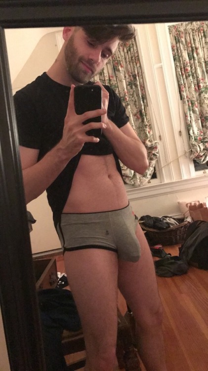 caleforpresident:Deleted before porn pictures