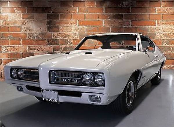 morbidrodz:Click for more vintage cars, hot rods, and kustoms