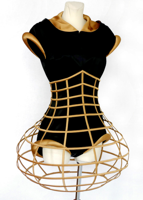 ROYAL BLACK ‘Golden Cage’ Outfitif you want to support this blog consider donating to: ko-fi.com/fas
