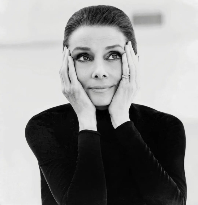 Audrey Hepburn photographed by Steven Meisel in 1991
This photo was also used in the exhibition in Brussels which was 