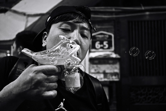 Bubble Boy on Flickr.
I met this Bubble Boy here, and his friends at a nearly empty French bar in Itaewon. We said our goodbye’s and then ten minutes later he comes barreling down the street in sheer ecstasy over finding this bubble shooting fish. He...