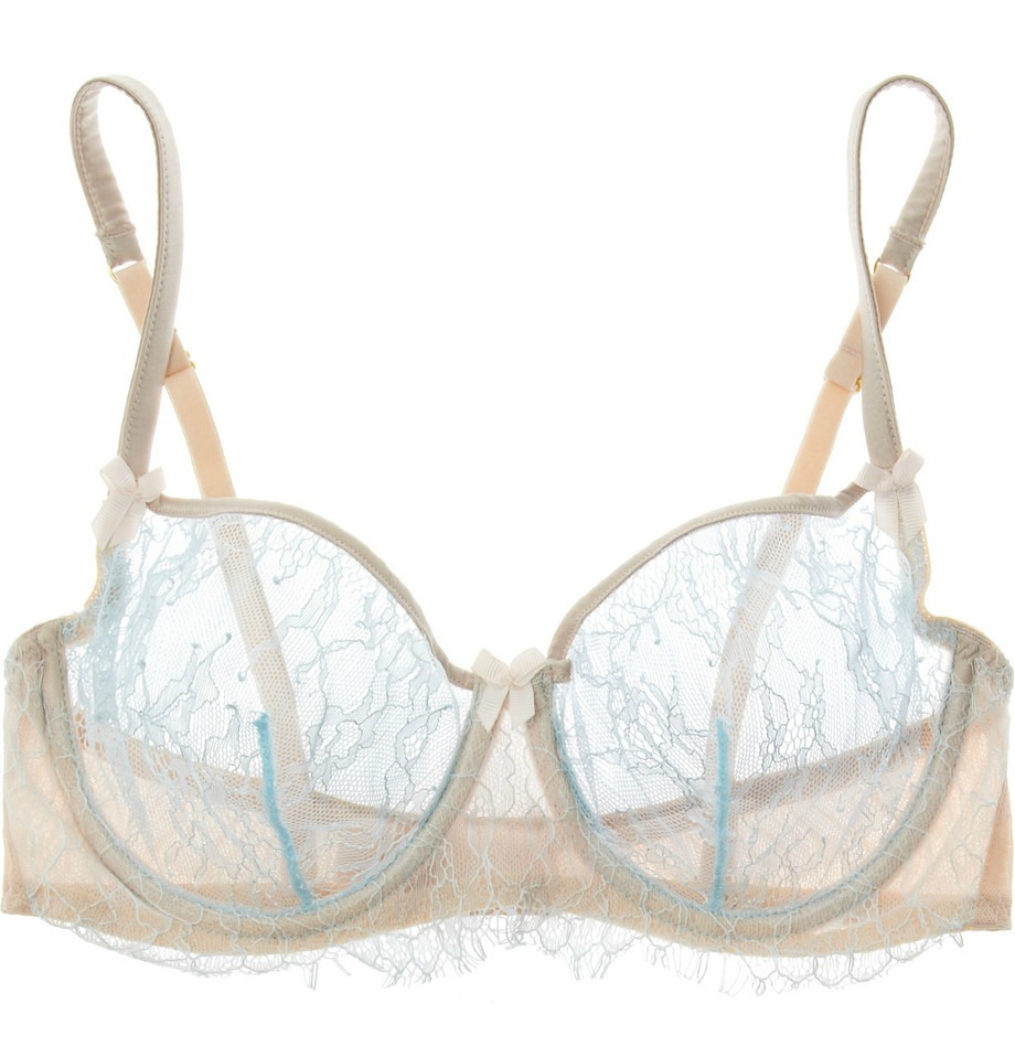 thelingerielesbian:  lingerworthylingerie:  x, x  This is one of my favorite bra