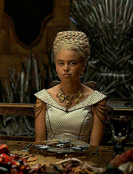 zen-coleman:  MILLY ALCOCK as RHAENYRA TARGARYENin HOUSE OF THE DRAGON (2022) T1.