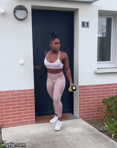 athleticsistas:  memor-somnis:This blog supports dark skin black women. 