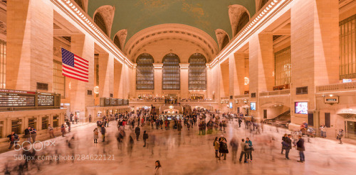 Rush Hour at Grand Central, New York by sunj99