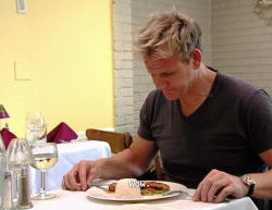 starvingfartist:  an adult  aoighaoighaiohgwGordon Ramsey making a boob joke. My life is complete.