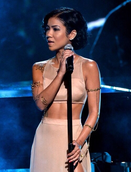 blaxican-niggas-wife:  Let me just say how BEAUTIFUL Jhene Aiko looked at the BET