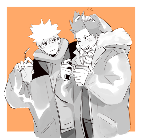bubblu:i have no idea how to draw people holding cups 