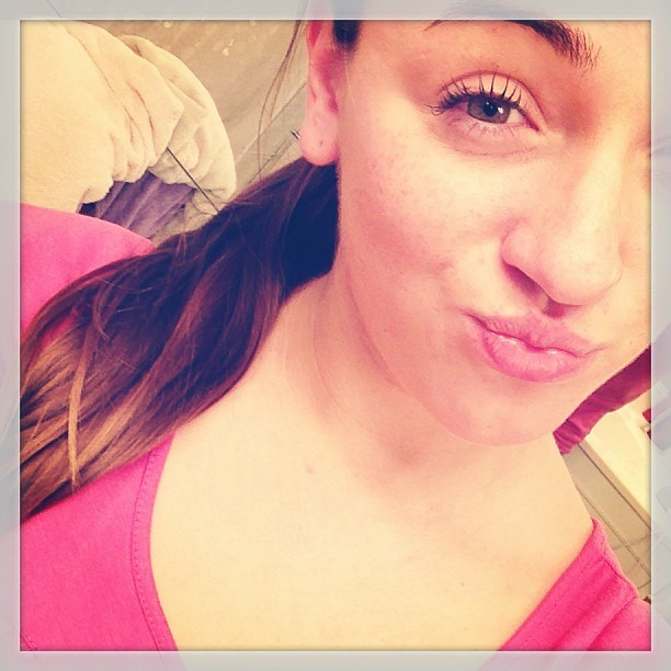 Duck lips ðŸ˜— #pink #eyelashes #sexyandiknowit #nap