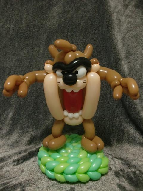 ca-tsuka:  Balloon sculptures by Masayoshi Matsumoto.