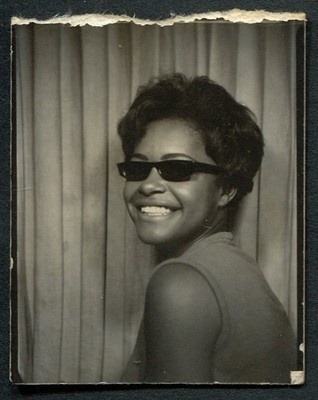 stereoculturesociety:CultureSOUL: The Black Women *Photobooth Series* (1940s-60s)The faces of black 