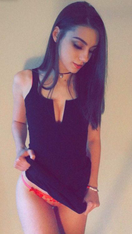 yoursnapchatwhore96:My favorite pants,would you like to take them off?I wouldn’t take them off