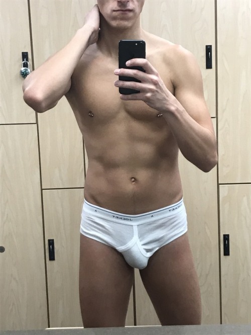 jckybriefs4me:locker jockey!  