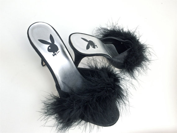etsygold: 90’s Playboy Feather Pumps  (more information, more etsy gold) 